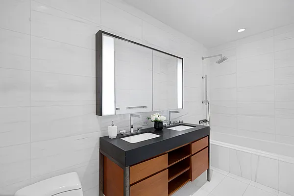 Sold by Platinum Properties | media 8