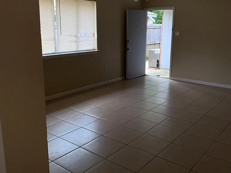 825 Jennifer Jean Dr #825 — Photo 7