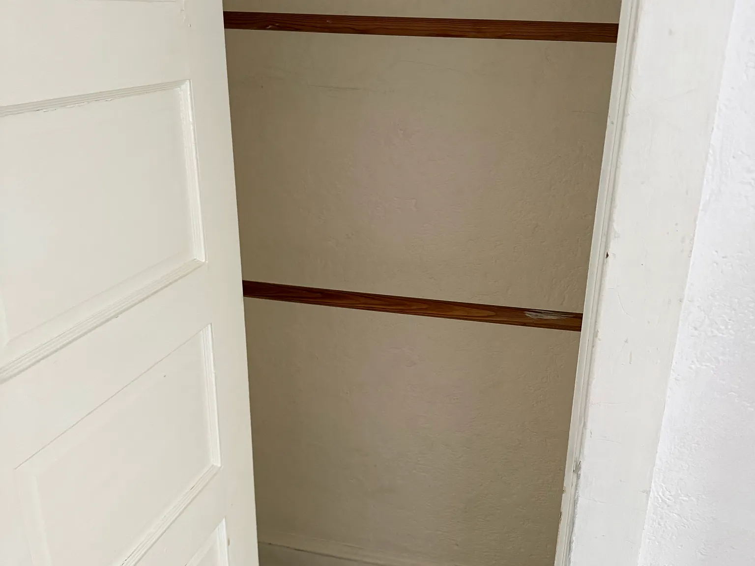 1 bed, 900 sqft, $1,900 — Photo 3