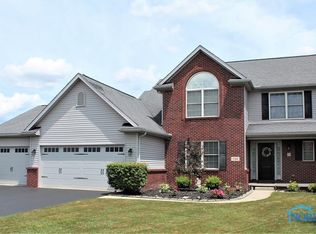 5746 Hawksbridge Cir, Sylvania, OH 43560