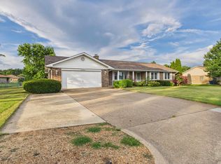 1722 Lilac St, Mountain Home, AR 72653
