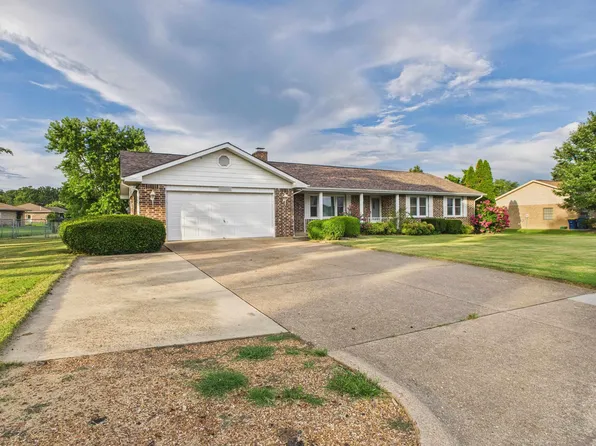1722 Lilac St, Mountain Home, AR 72653