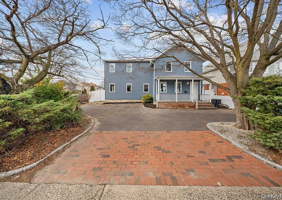 1st image of 300 daub Avenue