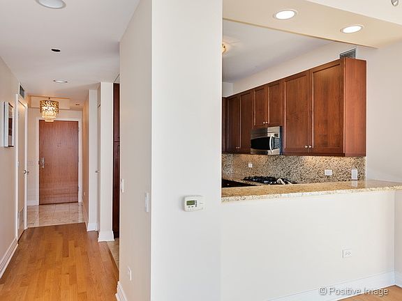 3rd image of 600 N Lake Shore Dr APT 2607