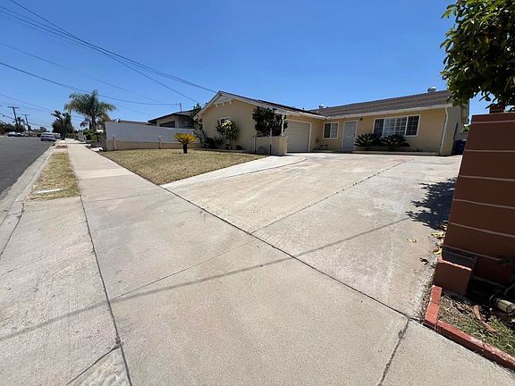 2nd image of 2534 Melrose St