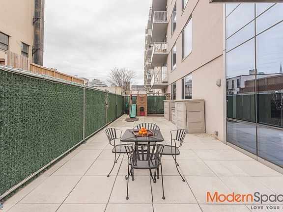 5th image of 5-19 Borden Ave #1A