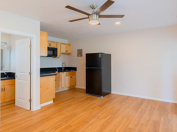 3rd image of 15-1868 29th Ave #B