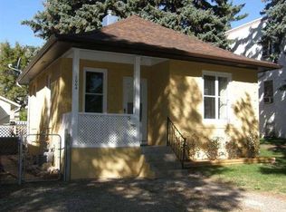 1004 N 7th St, Bismarck, ND 58501