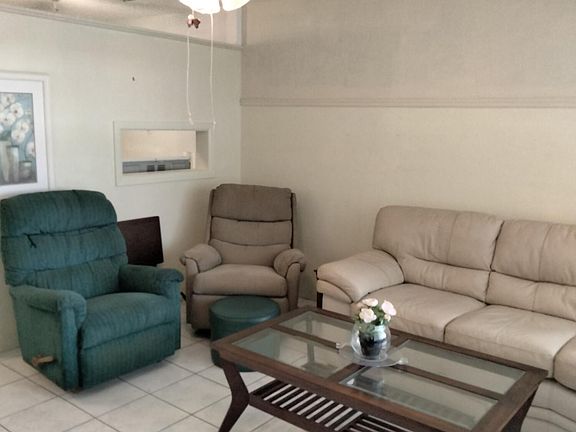 3rd image of 815 SW 10th Terrace #17V