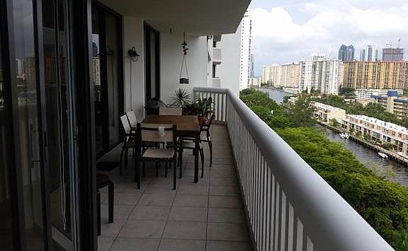 2nd image of 2000 Island Blvd APT 1208