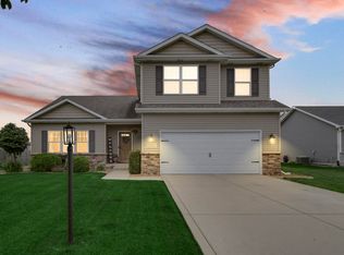 18473 Candace Dr, Lowell, IN 46356