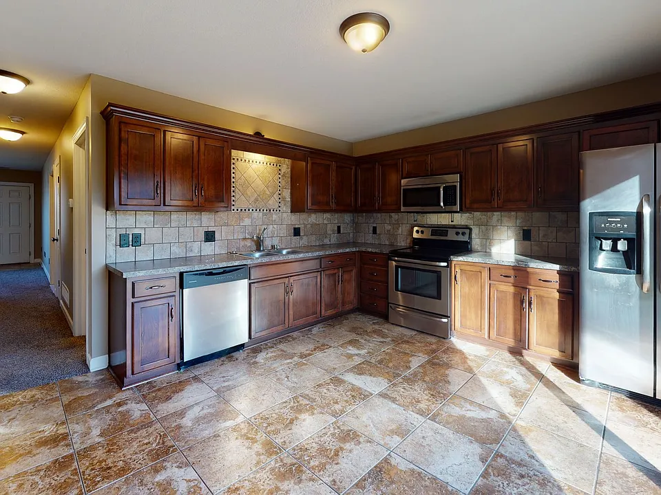 6123-6125 Pinto Ln
