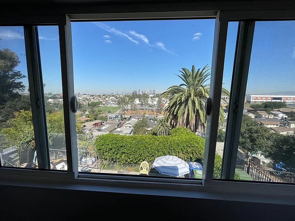 1st image of 615 Camulos St #3/4