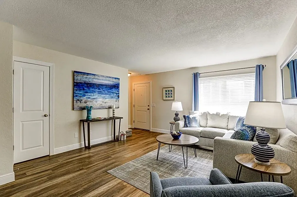 Cypress West Apartments — Photo 3