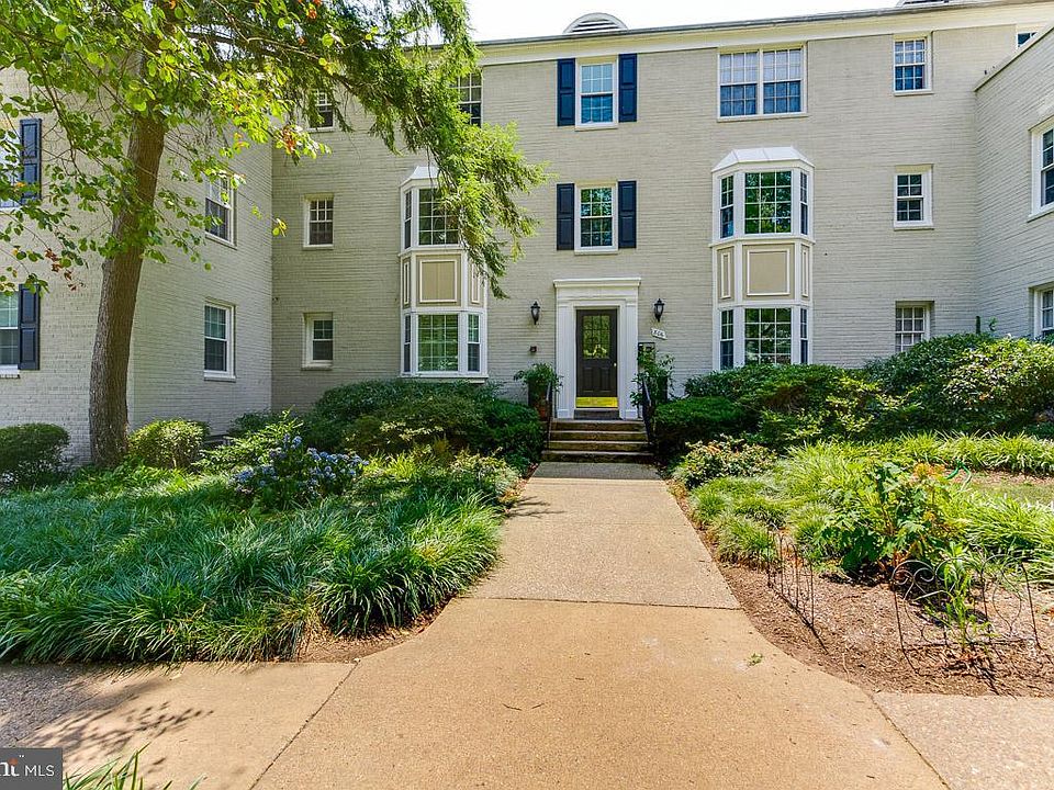 1st image of 806 S Arlington Mill Dr #10204