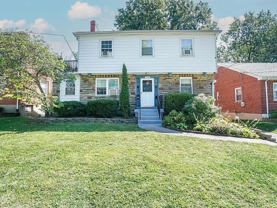 1136 Betty Ln #2