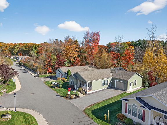 4th image of 8 Caslyn Drive