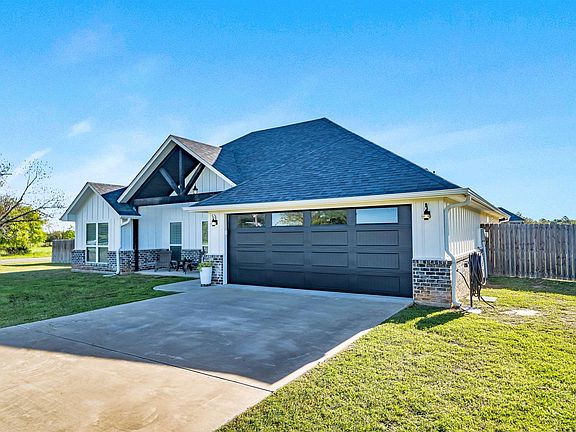 3rd image of 16498 County Road 4101