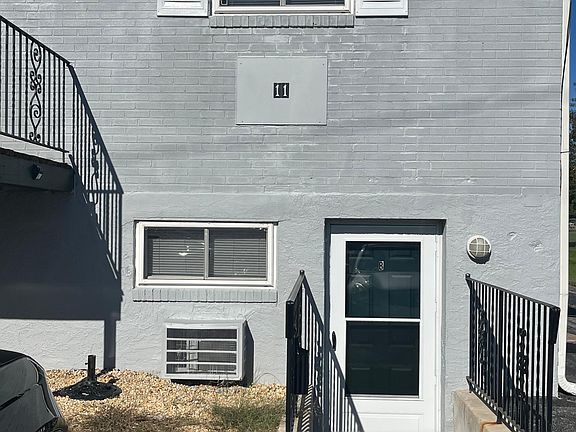2nd image of 11 Reese Ave Suite B