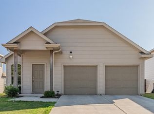 1504 Glen Garden Dr, Fort Worth, TX 76119