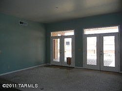 5th image of 375 S Atlanta Dr