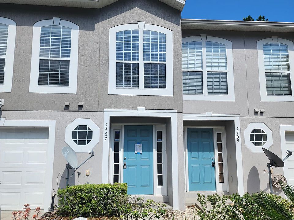 1st image of 7407 Palm Hills Dr