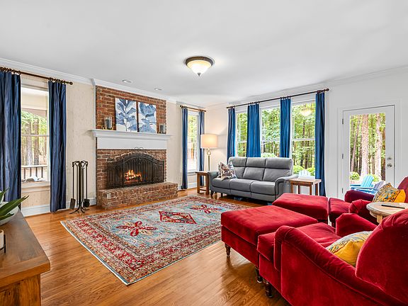 2nd image of 5808 Laurel Rock Ln