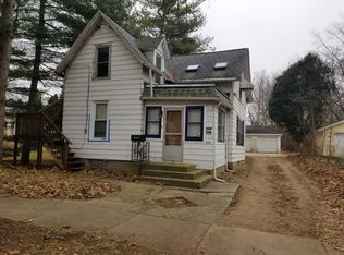 436 Barrington Ave UPPR 2, East Dundee, IL 60118