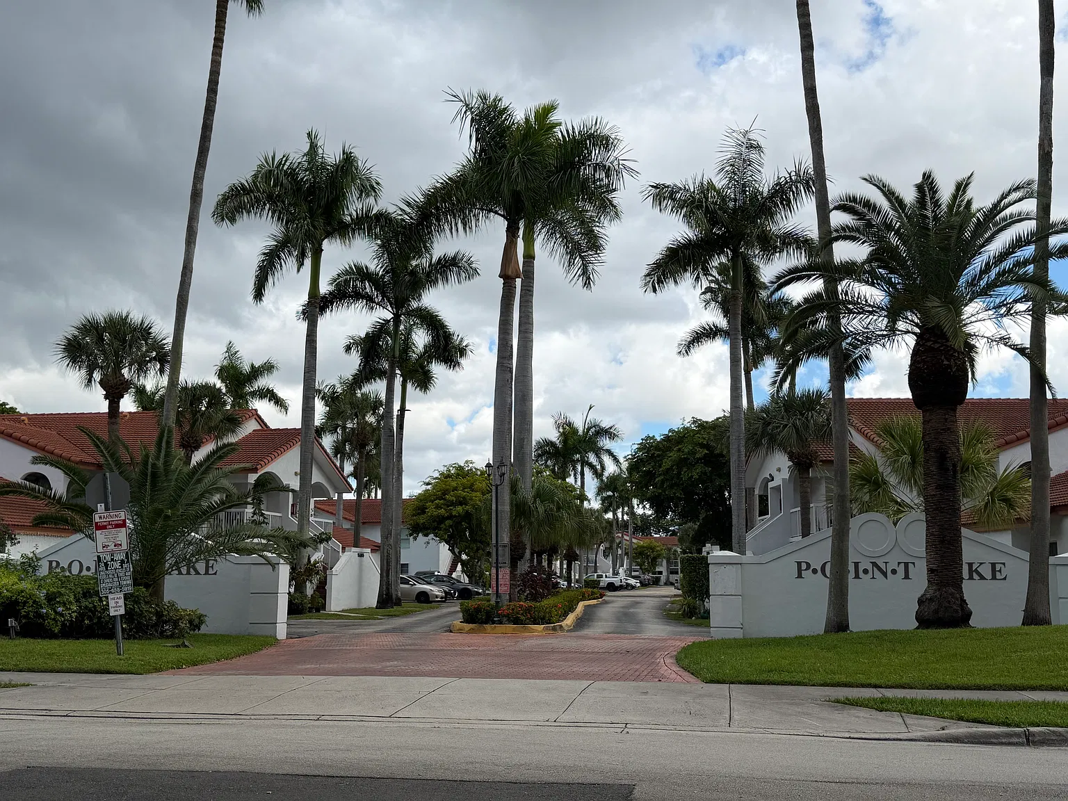 2 bed, 880 sqft, $2,150 — Photo 1