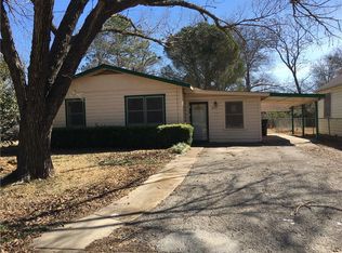 1237 Hackberry Ave, Corsicana, TX 75110