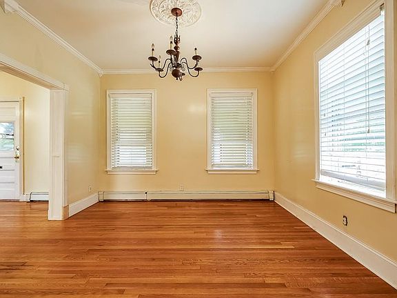 5th image of 28 Belcher Cir
