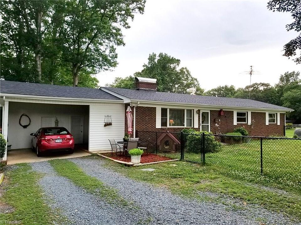 2nd image of 233 Spencer Meadow Rd