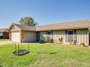2914 Franklin Cir, Enid, OK 73703