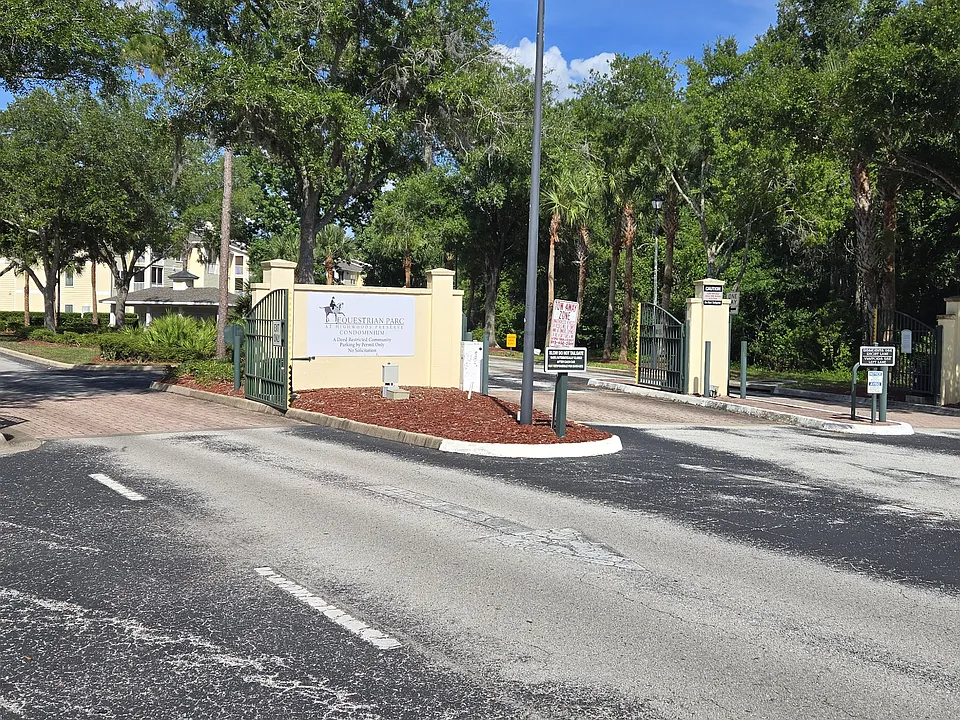 18340 Bridle Club Dr #15