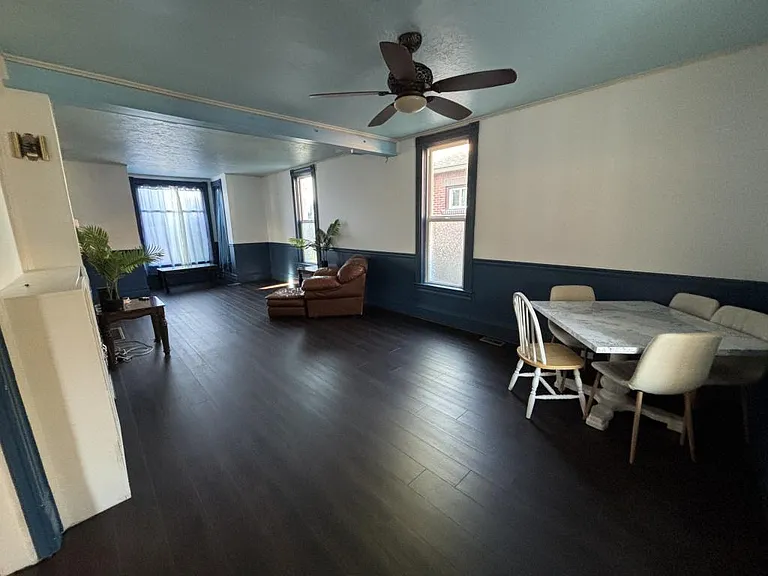 1145 W Platinum St — Photo 3