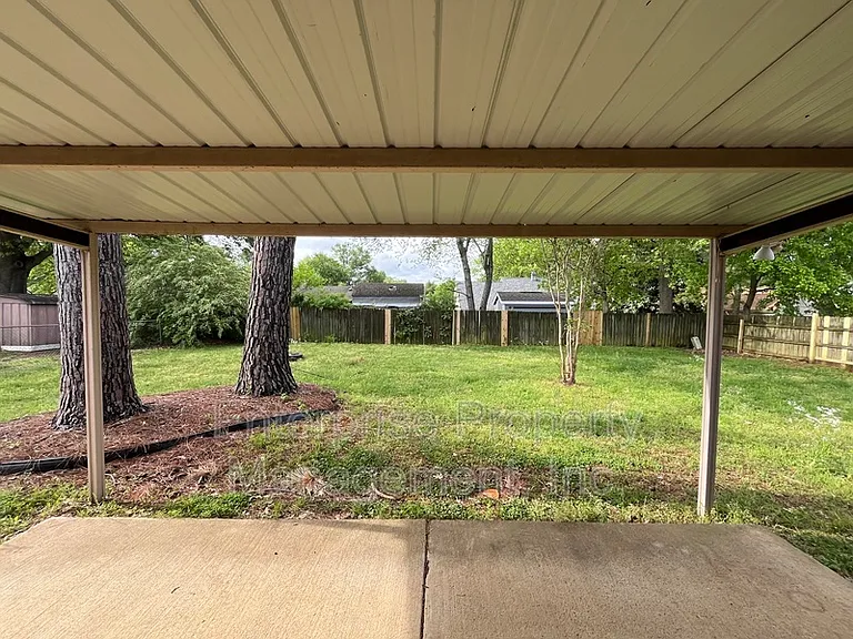 6967 Dawnhill Rd — Photo 23