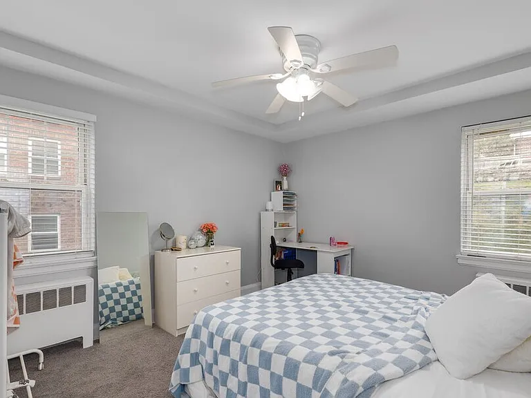 Walnut Court Apartments — Photo 7