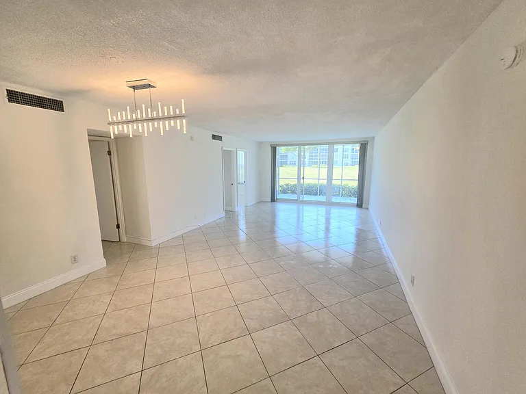 3100 NE 48th Ct #113 — Photo 43