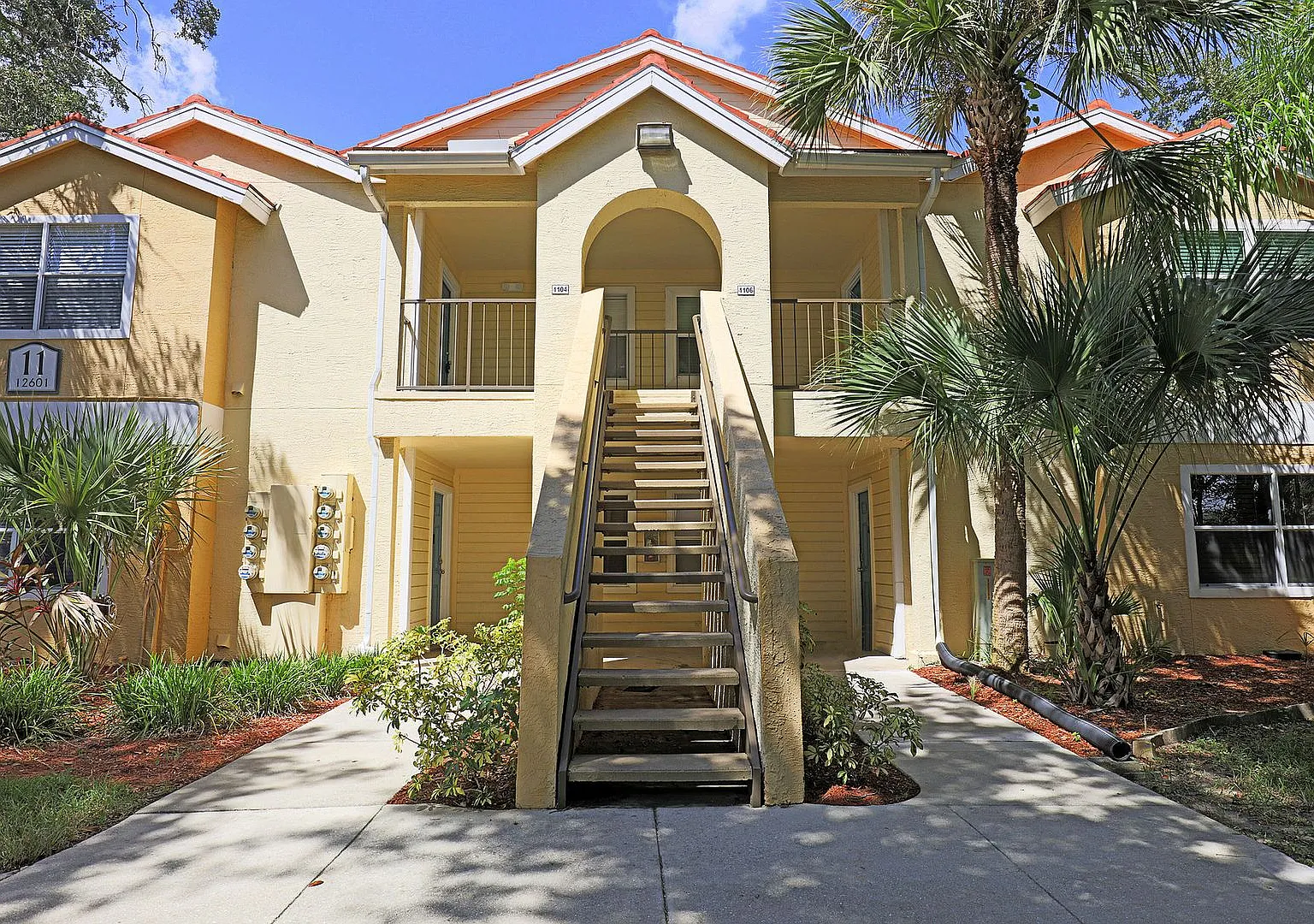 Venetian Palms 12601-1104 — Photo 1
