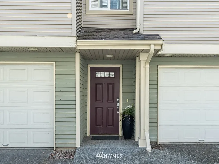 12719B Greenwood Ave N #B — Photo 4