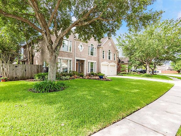 2nd image of 2138 Lakewind Ln