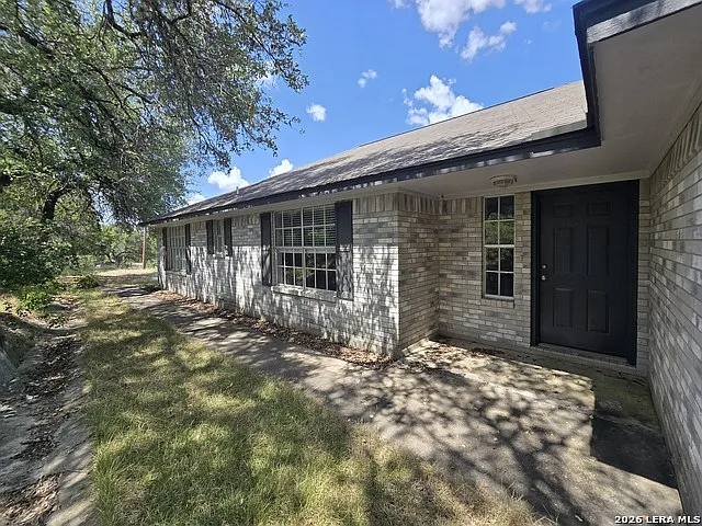 576 Gallagher Dr — Photo 6