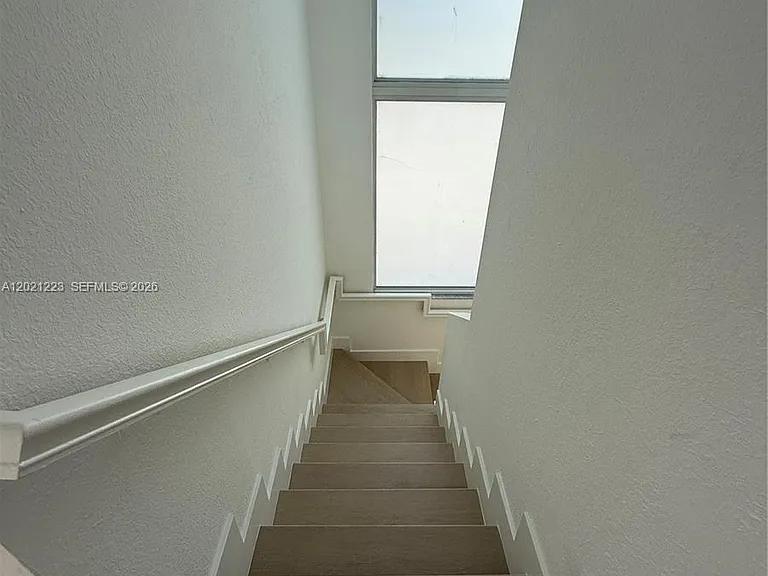 1247 NE 23rd Ave — Photo 21