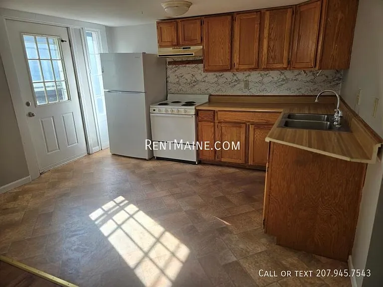 101 3rd St #1 — Photo 2