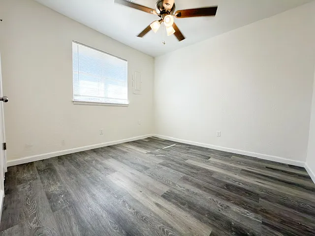 4302 NW Pollard Ave — Photo 3