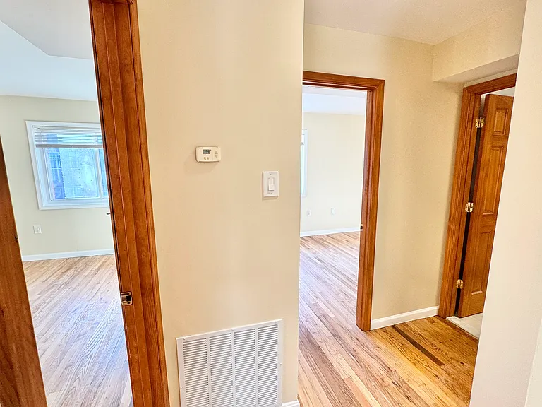 5210 E St SE #5 — Photo 10