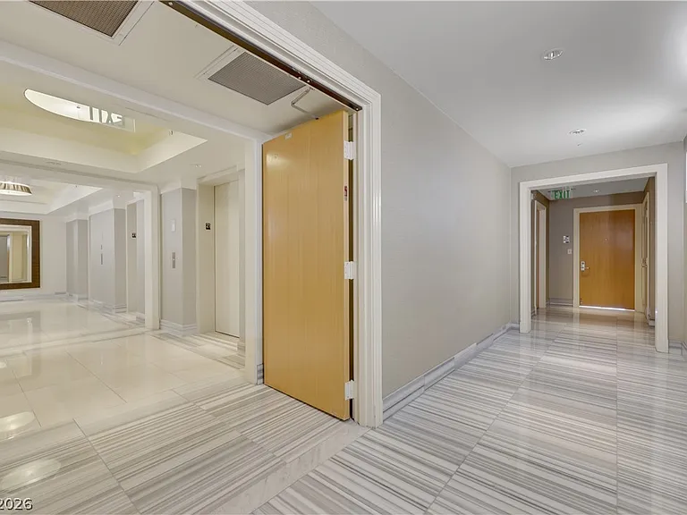 322 Karen Ave #2105 — Photo 18