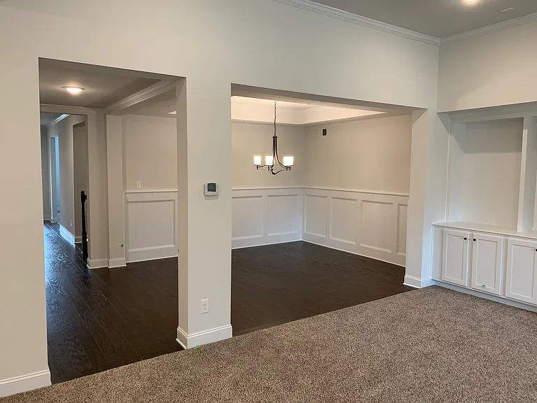 1390 Beechworth Ln — Photo 7