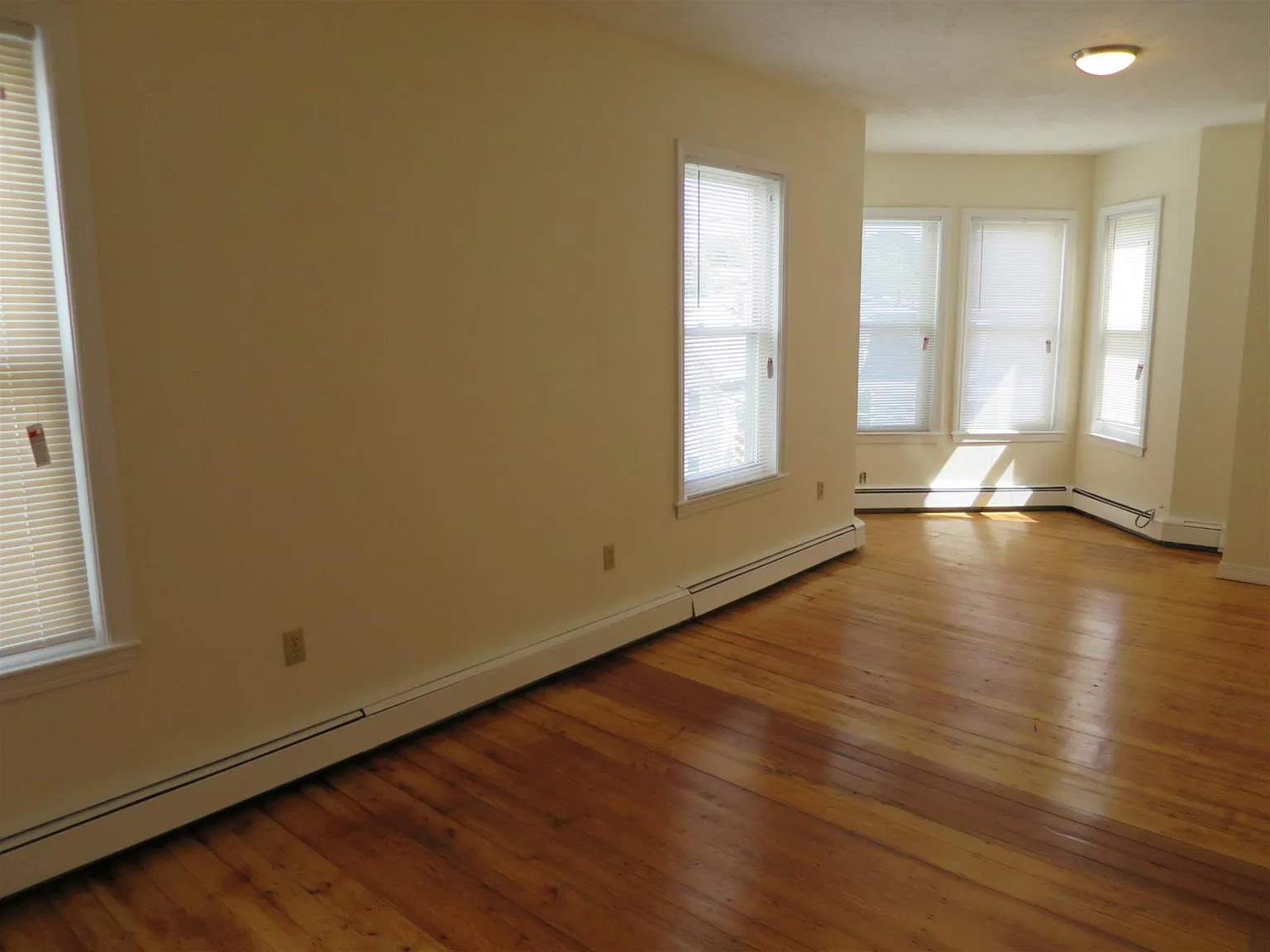 2 bed, $3,300 — Photo 3
