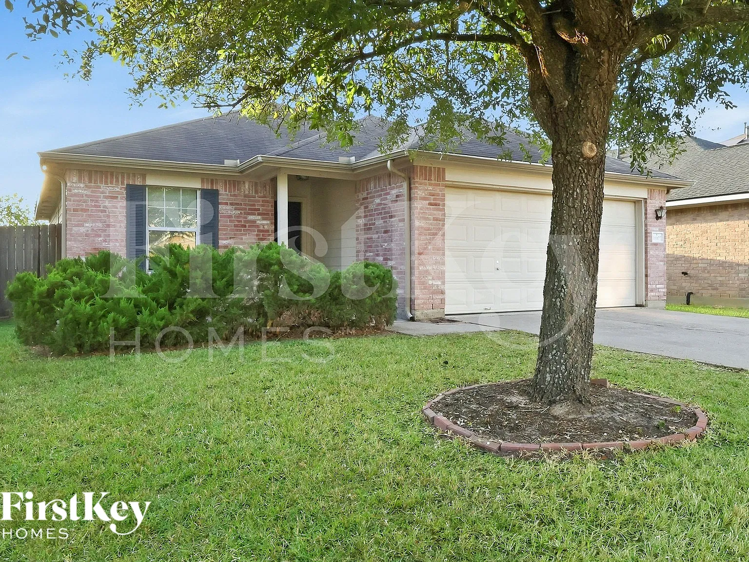 3 bed, 2.0 bath, 1408 sqft, $1,770 — Photo 2